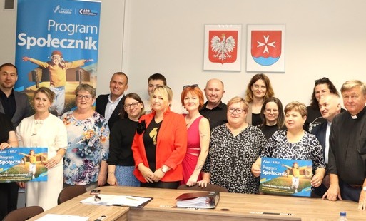 PODPISANIE UMÓW - PROGRAM SPOŁECZNIK
